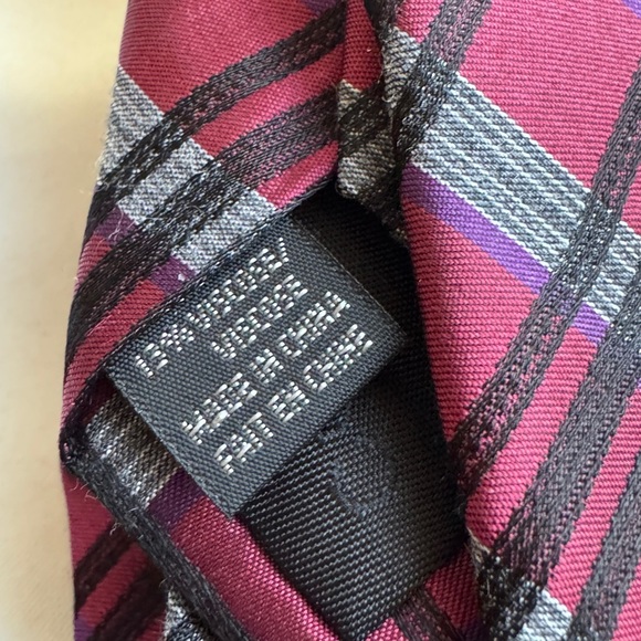 ✨HOST PICK✨ Vintage Calvin Klein Red, Grey, Black Striped Tie or Purse Tie ✨ 🎉 - Picture 10 of 16